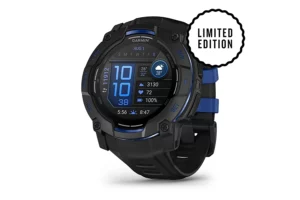 Instinct 3, 50 mm, AMOLED Nero con cinturino Black/Bolt Blue