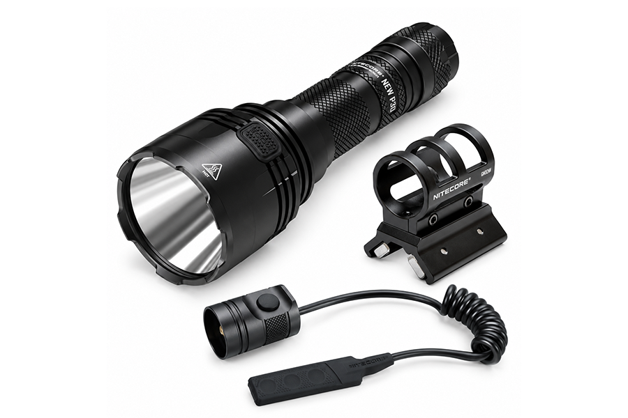 p30kit Nitecore New P30 - Kit Caccia con Attacco Magnetico e Telecomando - immagine 1